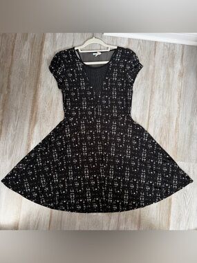 Urban Outfitters Kimchi Blue Skater Dress with Deep V Mesh Neckline Size Large